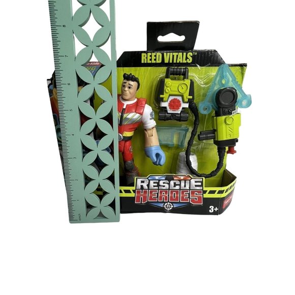 Rescue Heroes Reed Vitals Medical Rescue Cadet With Backpack Fisher Price New - Picture 11 of 12